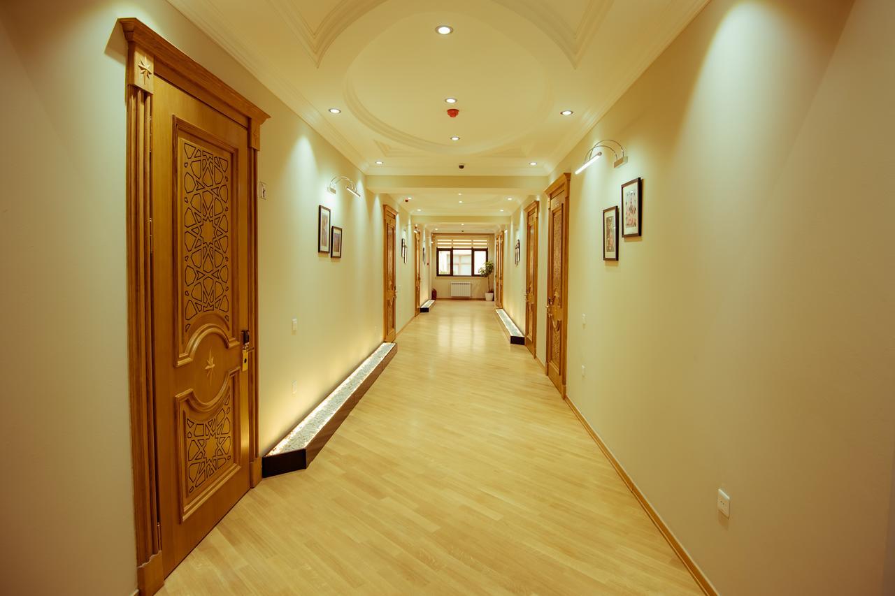 Feyu Hostel Baku Bagian luar foto