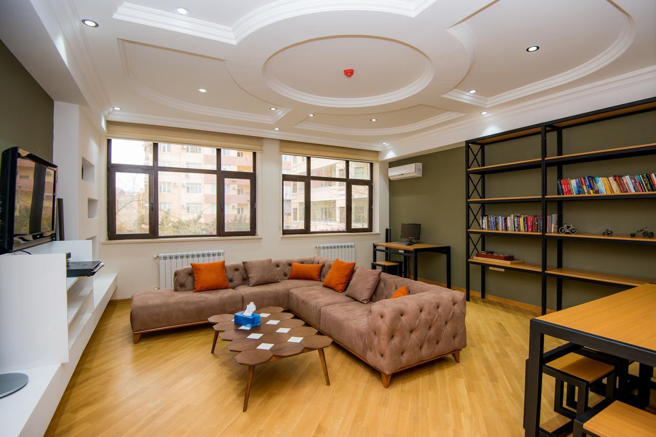 Feyu Hostel Baku Bagian luar foto